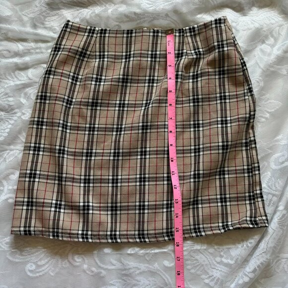 NASTYGAL 90s Beige Plaid High Waist Mini Skirt - Picture 4 of 4